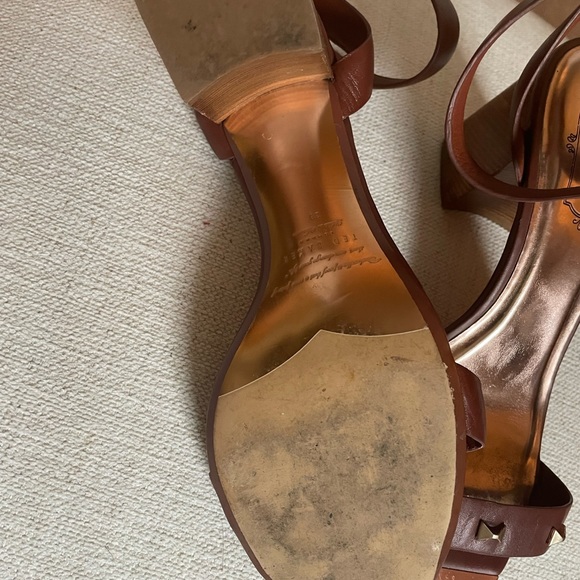 TED BAKER 39 Biah Brown 100% Leather Wood Block Heel Ankle Sandle With Bow Studs - Picture 11 of 14